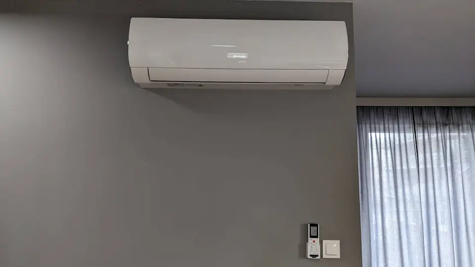 Zdjęcie klimatyzatora lub istotne