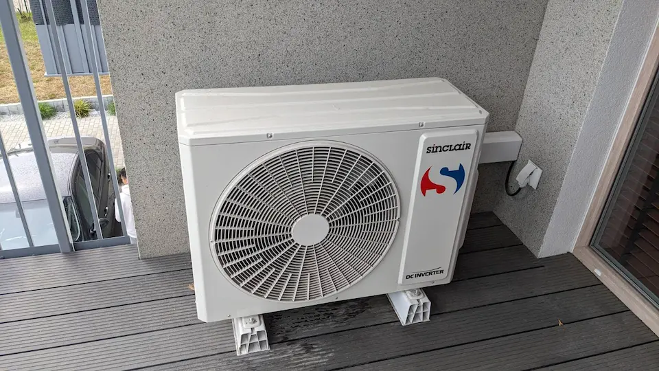 Zdjęcie klimatyzatora lub istotne