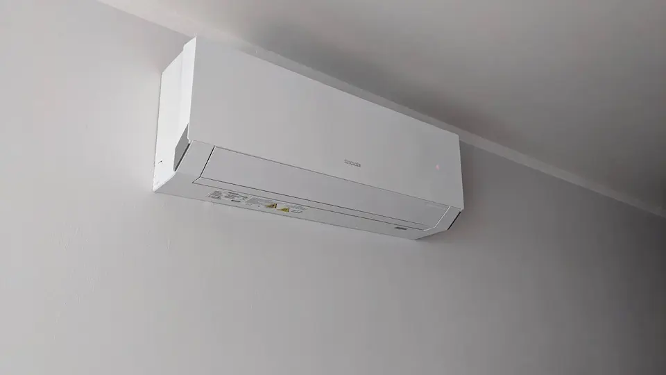 Zdjęcie klimatyzatora lub istotne